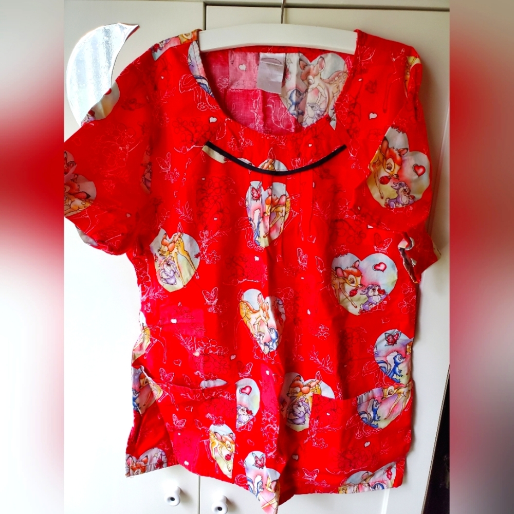 Disney Lady and the Tramp scrub top